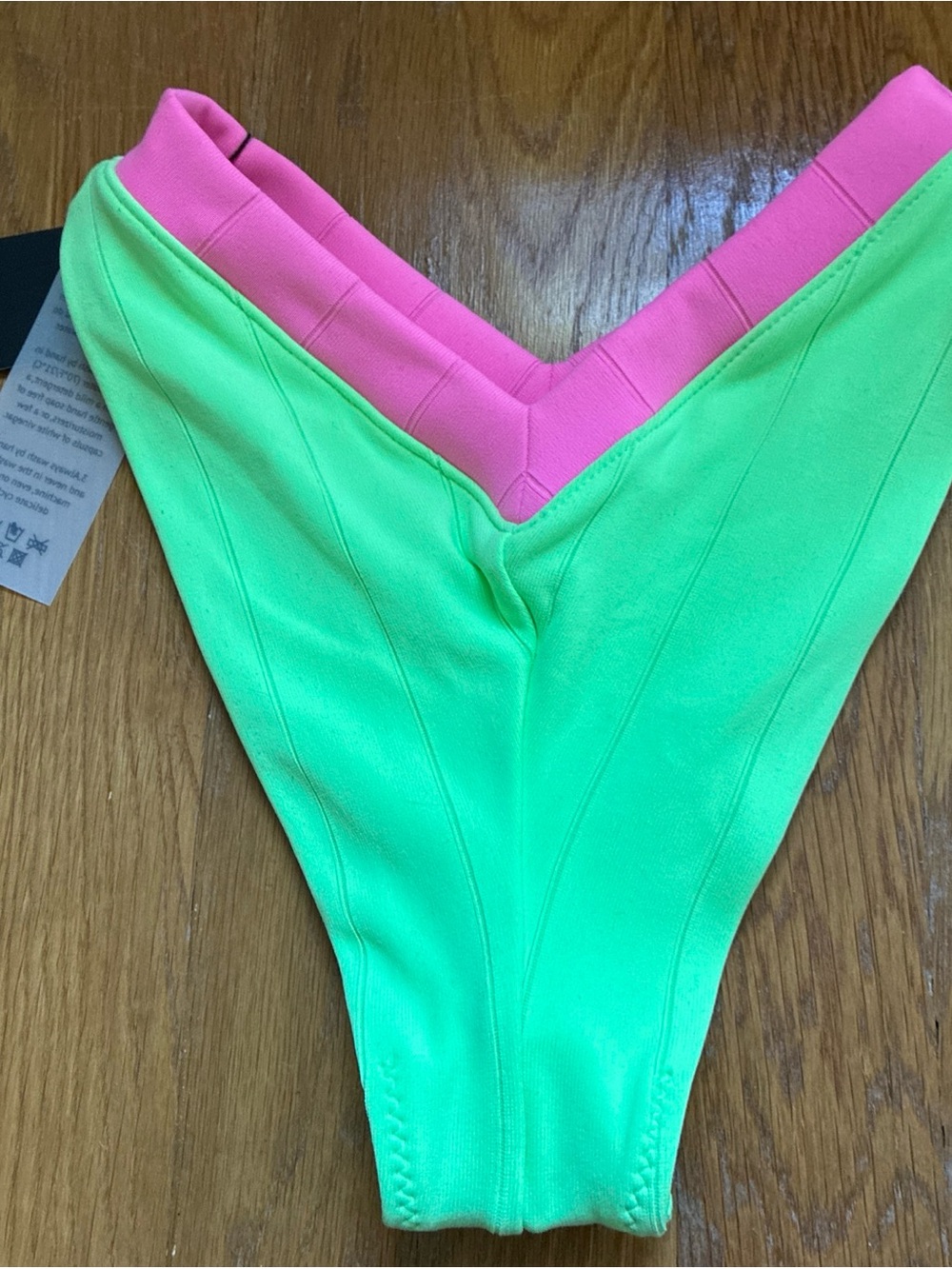 OneOne neon green/pink bikini Kameron top Jesse bottoms S/XS NWT - Picture 6 of 9